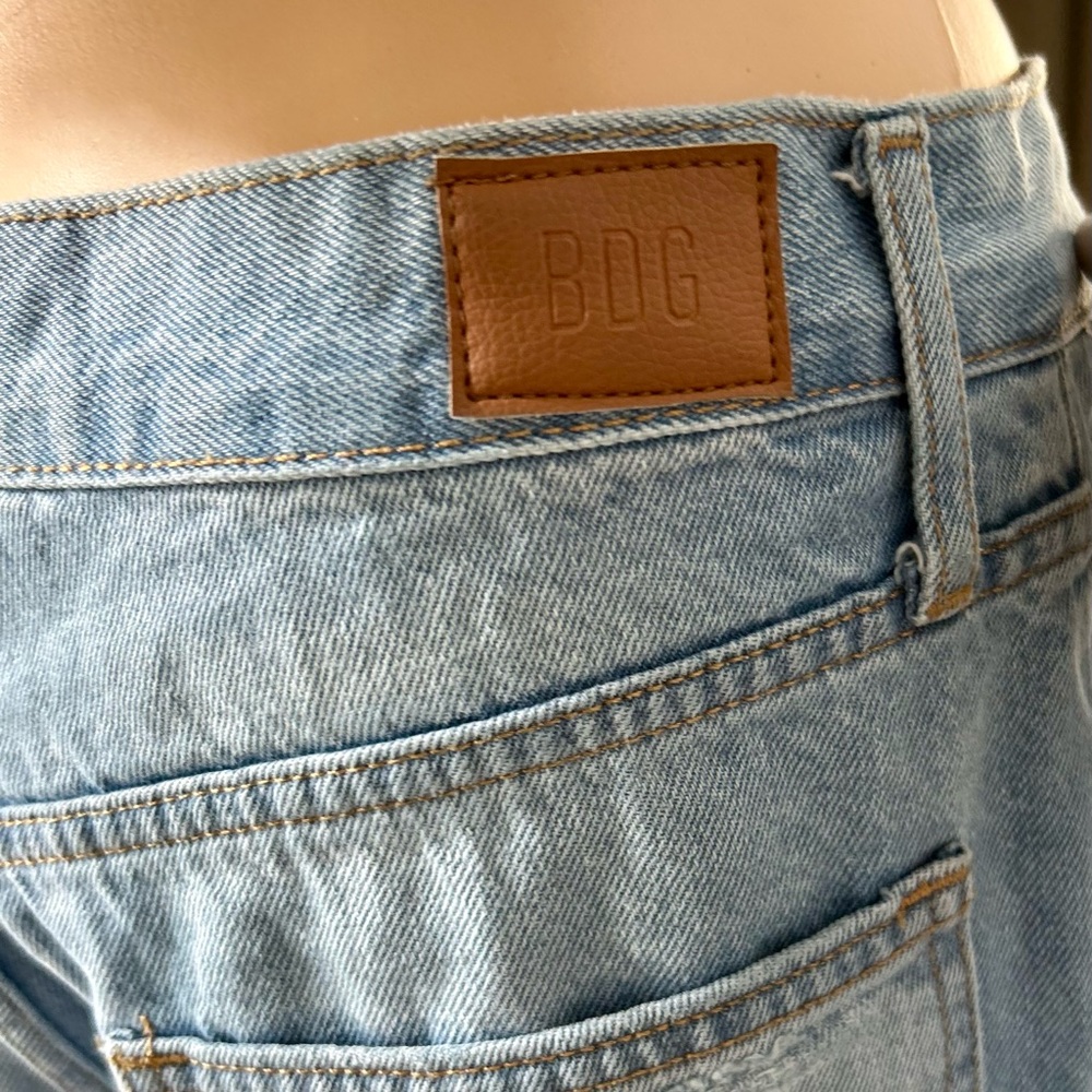 BDG Light Wash Skater Baggy Jeans - Picture 6 of 8